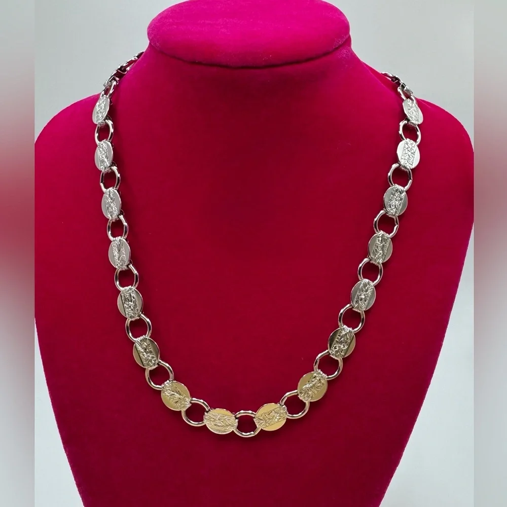 Vintage SARAH COVENTRY Floral Medallion Silver-Tone Necklace ~15” - Picture 1 of 6